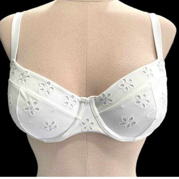 NWOT Victoria's Secret Swim Wicked Sling Daisy Islet White Bikini Top Size 32DD - Picture 1 of 8